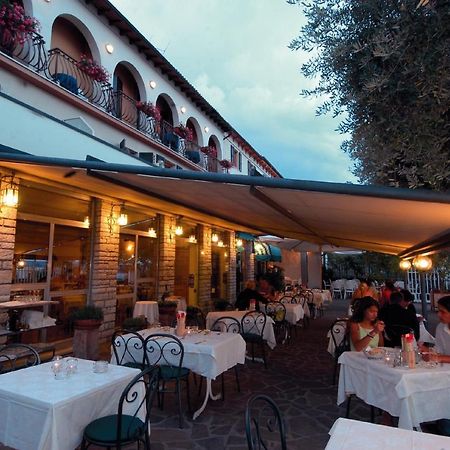 Hotel Fraderiana Торри-дель-Бенако Экстерьер фото